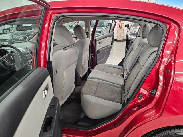 Nissan Sentra 4dr Sdn I4 CVT 2.0 S 2012