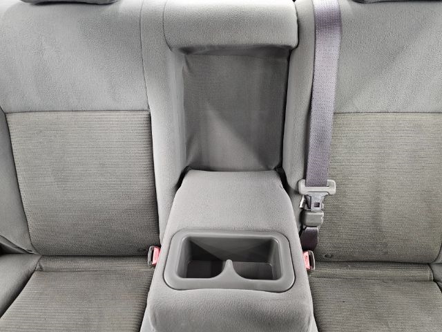 Nissan Sentra 4dr Sdn I4 CVT 2.0 S 2012