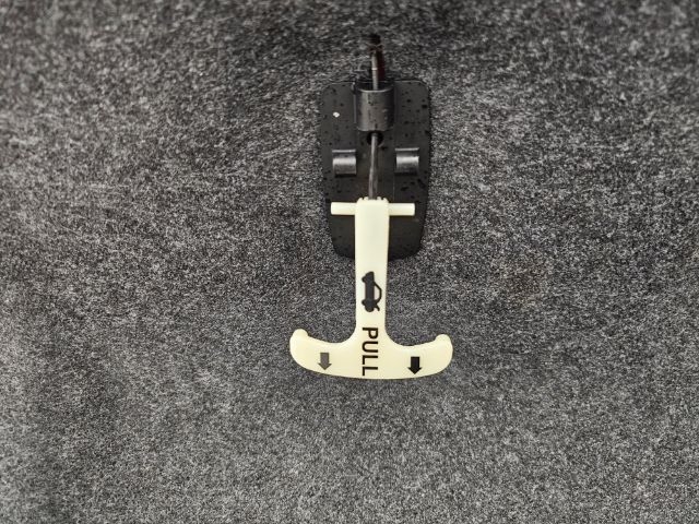 Nissan Sentra 4dr Sdn I4 CVT 2.0 S 2012