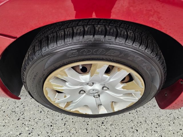 Nissan Sentra 4dr Sdn I4 CVT 2.0 S 2012