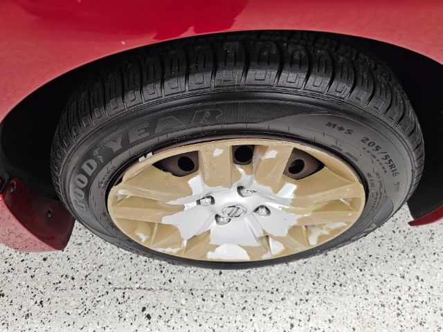 Nissan Sentra 4dr Sdn I4 CVT 2.0 S 2012