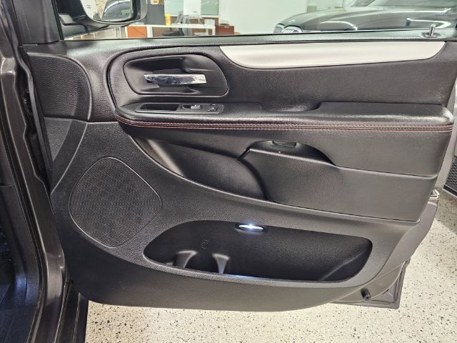 Dodge Grand Caravan GT Wagon Fleet 2017