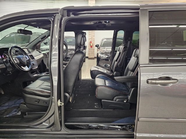 Dodge Grand Caravan GT Wagon Fleet 2017