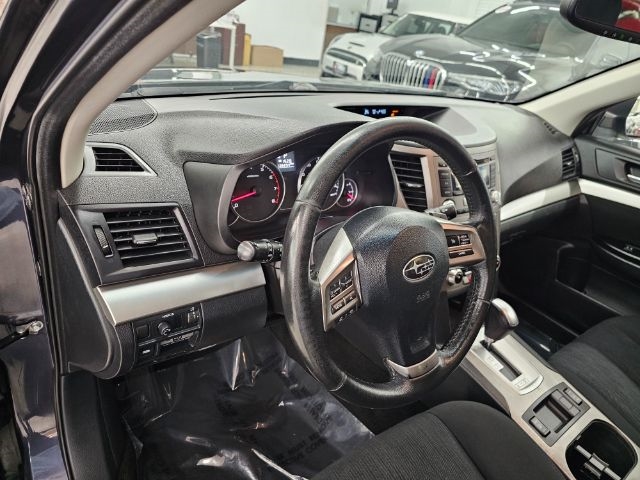 Subaru Outback 4dr Wgn H4 Auto 2.5i Premium 2013