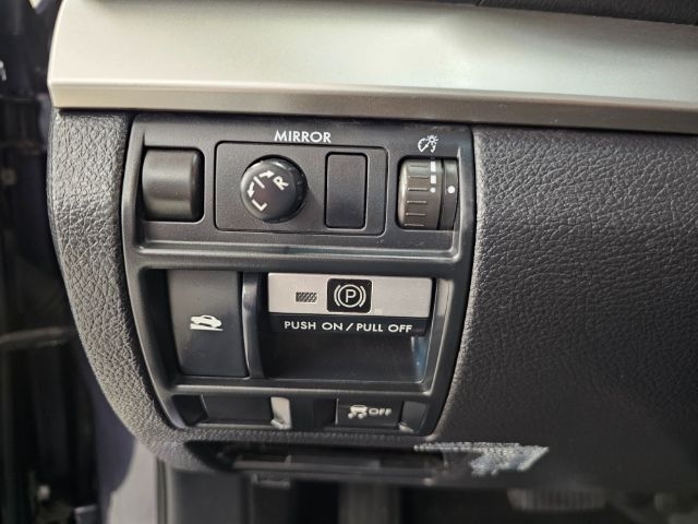 Subaru Outback 4dr Wgn H4 Auto 2.5i Premium 2013