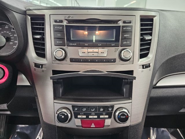 Subaru Outback 4dr Wgn H4 Auto 2.5i Premium 2013