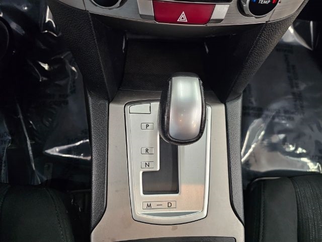 Subaru Outback 4dr Wgn H4 Auto 2.5i Premium 2013