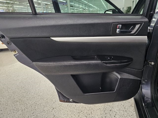 Subaru Outback 4dr Wgn H4 Auto 2.5i Premium 2013