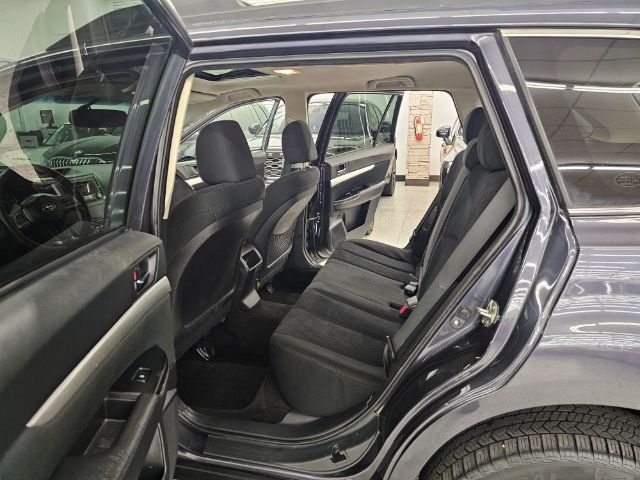 Subaru Outback 4dr Wgn H4 Auto 2.5i Premium 2013