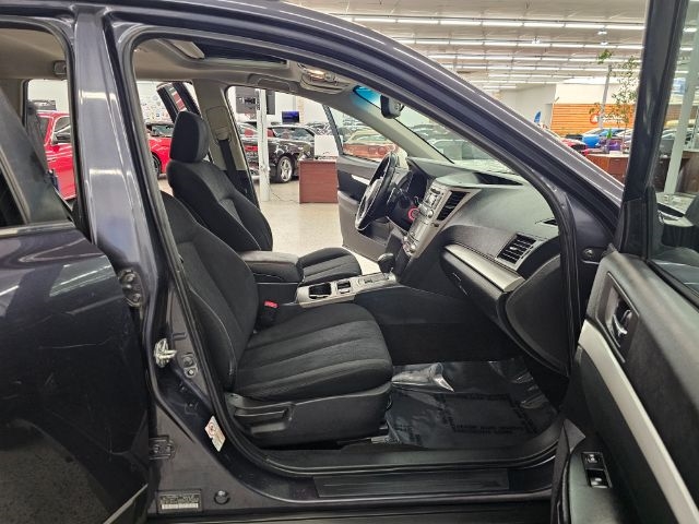 Subaru Outback 4dr Wgn H4 Auto 2.5i Premium 2013