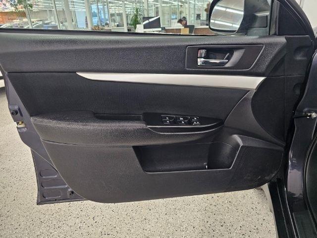 Subaru Outback 4dr Wgn H4 Auto 2.5i Premium 2013