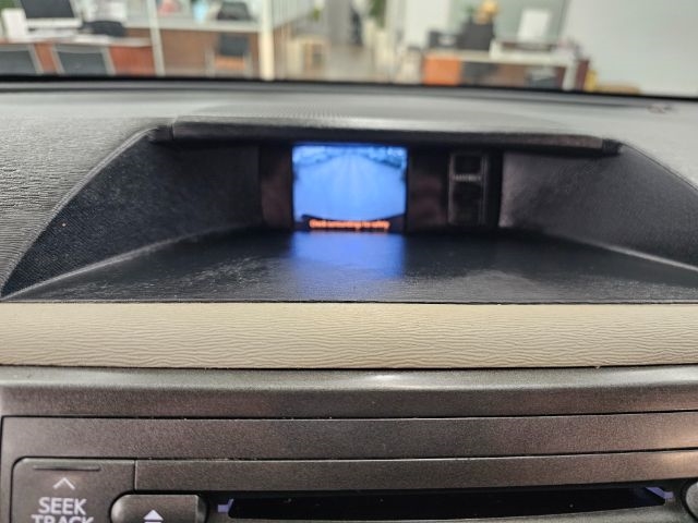 Toyota Sienna 5dr 8-Pass Van V6 LE FWD (Natl) 2014