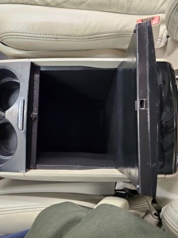 Toyota Sienna 5dr 8-Pass Van V6 LE FWD (Natl) 2014