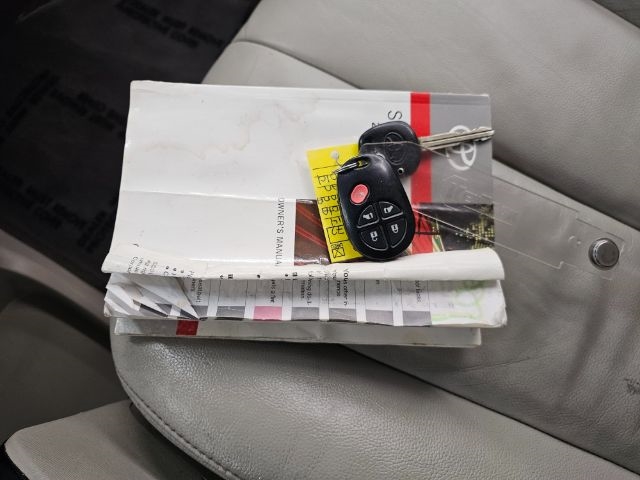 Toyota Sienna 5dr 8-Pass Van V6 LE FWD (Natl) 2014