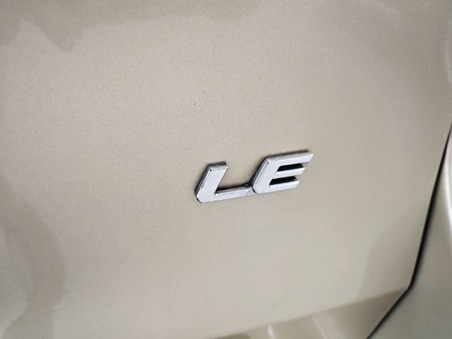 Toyota Sienna 5dr 8-Pass Van V6 LE FWD (Natl) 2014