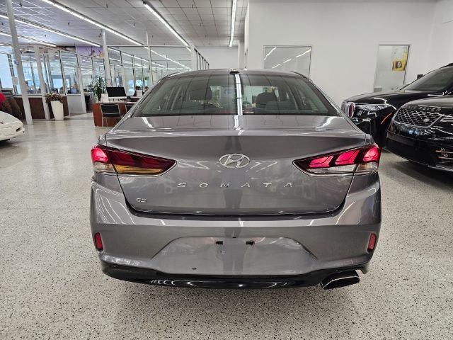 Hyundai Sonata SE 2.4L 2018