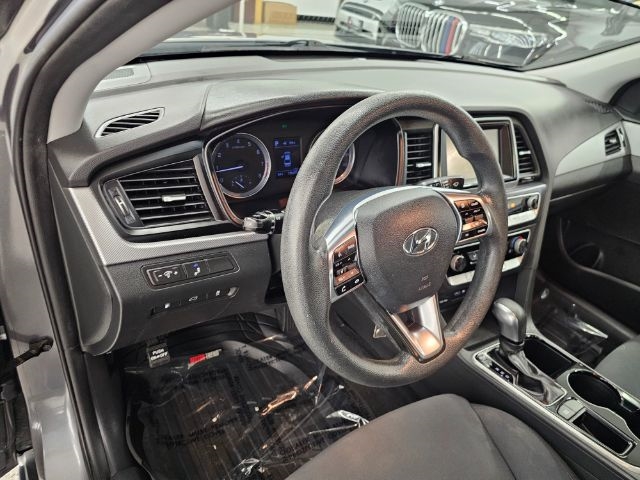 Hyundai Sonata SE 2.4L 2018