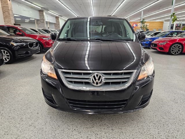 Volkswagen Routan 4dr Wgn SE w/RSE & Navigation 2013