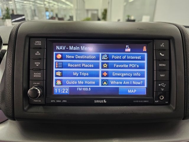 Volkswagen Routan 4dr Wgn SE w/RSE & Navigation 2013