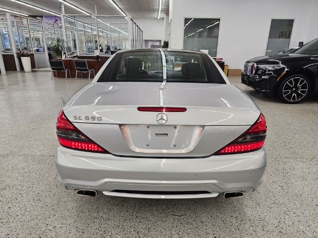 Mercedes-Benz SL-Class 2dr Roadster SL 550 2011