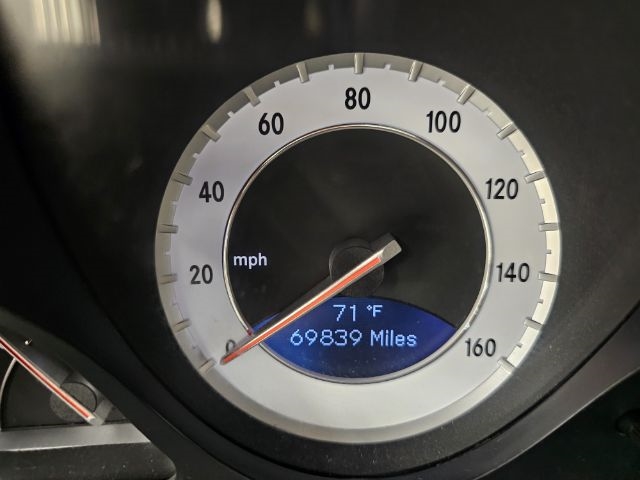 Mercedes-Benz SL-Class 2dr Roadster SL 550 2011