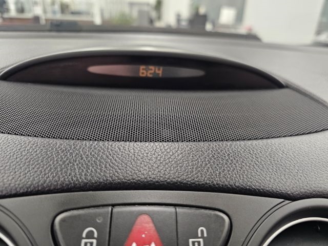 Mercedes-Benz SL-Class 2dr Roadster SL 550 2011