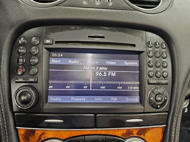 Mercedes-Benz SL-Class 2dr Roadster SL 550 2011