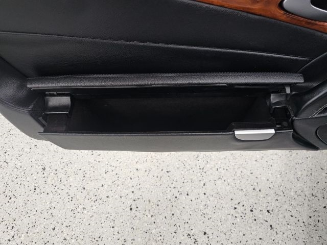 Mercedes-Benz SL-Class 2dr Roadster SL 550 2011