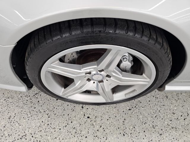 Mercedes-Benz SL-Class 2dr Roadster SL 550 2011