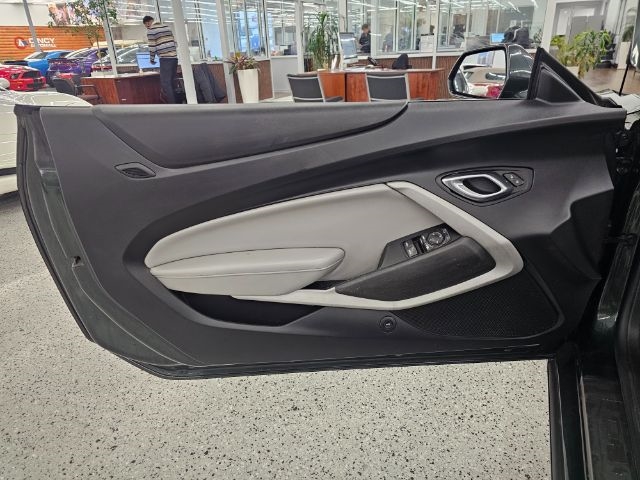 Chevrolet Camaro 2dr Conv 1LT 2020