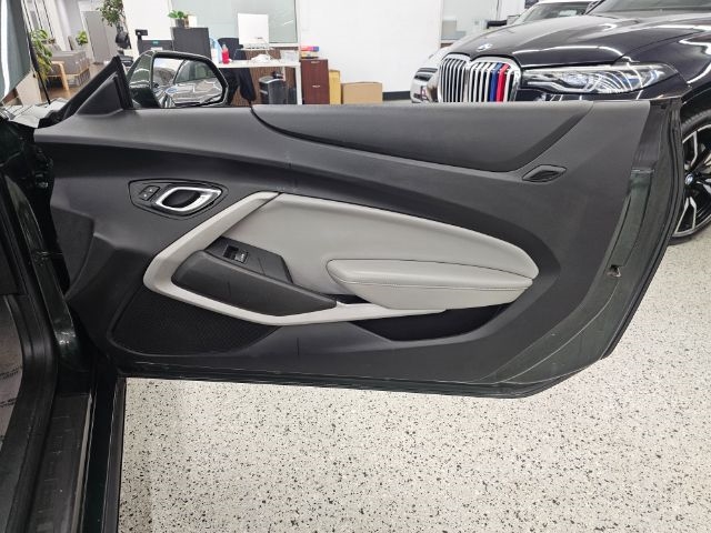 Chevrolet Camaro 2dr Conv 1LT 2020