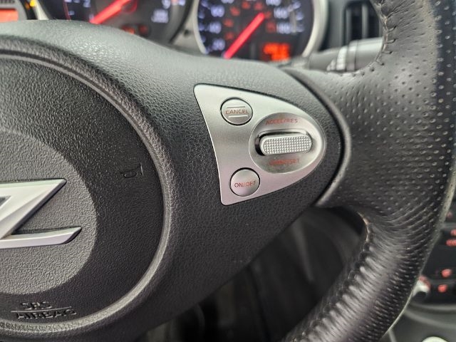 Nissan 370Z Coupe Sport Tech Manual 2017