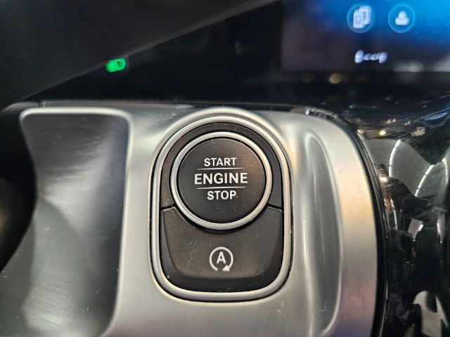 Mercedes-Benz GLB GLB 250 4MATIC SUV 2022