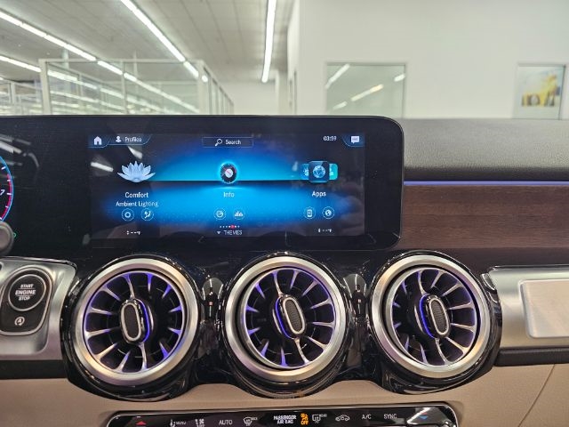 Mercedes-Benz GLB GLB 250 4MATIC SUV 2022