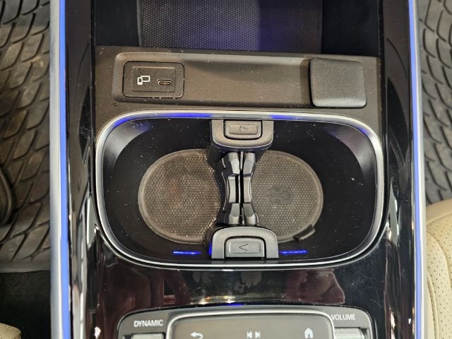 Mercedes-Benz GLB GLB 250 4MATIC SUV 2022