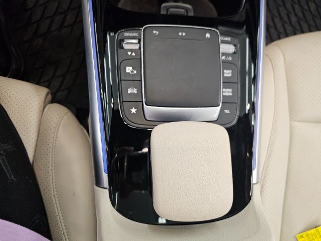 Mercedes-Benz GLB GLB 250 4MATIC SUV 2022