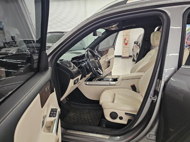 Mercedes-Benz GLB GLB 250 4MATIC SUV 2022