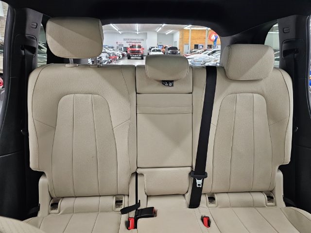 Mercedes-Benz GLB GLB 250 4MATIC SUV 2022