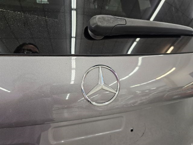 Mercedes-Benz GLB GLB 250 4MATIC SUV 2022