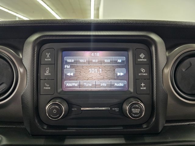 Jeep Gladiator Willys 4x4 2021