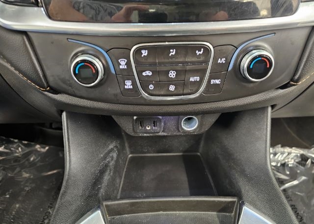 Chevrolet Traverse AWD 4dr LS w/1FL 2021