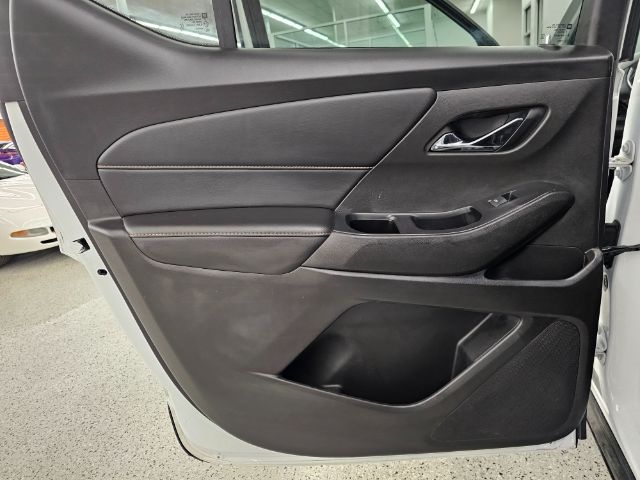 Chevrolet Traverse AWD 4dr LS w/1FL 2021