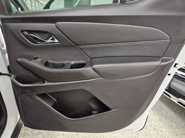 Chevrolet Traverse AWD 4dr LS w/1FL 2021