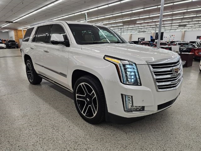 Cadillac Escalade 4WD 4dr Platinum 2019