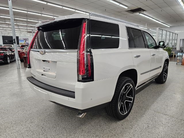 Cadillac Escalade 4WD 4dr Platinum 2019