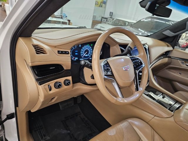 Cadillac Escalade 4WD 4dr Platinum 2019