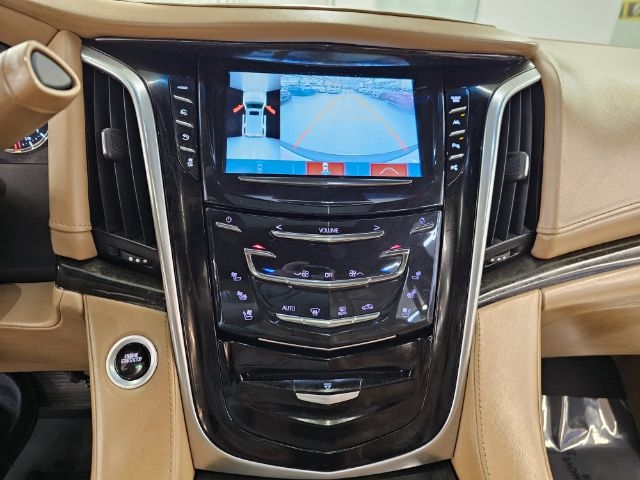 Cadillac Escalade 4WD 4dr Platinum 2019