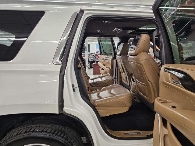 Cadillac Escalade 4WD 4dr Platinum 2019