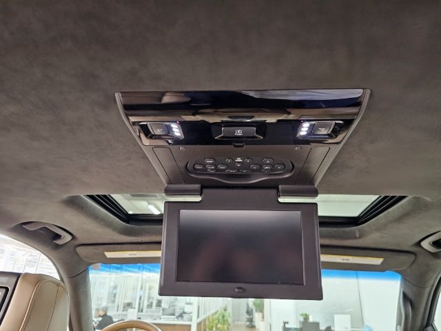 Cadillac Escalade 4WD 4dr Platinum 2019