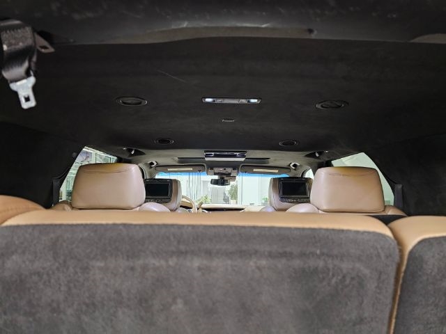 Cadillac Escalade 4WD 4dr Platinum 2019